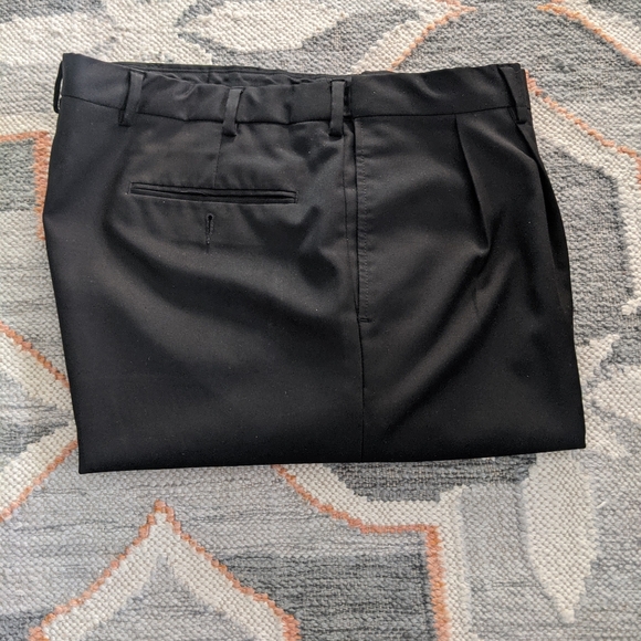 Jos A Bank travelers performance pant - Picture 2 of 8